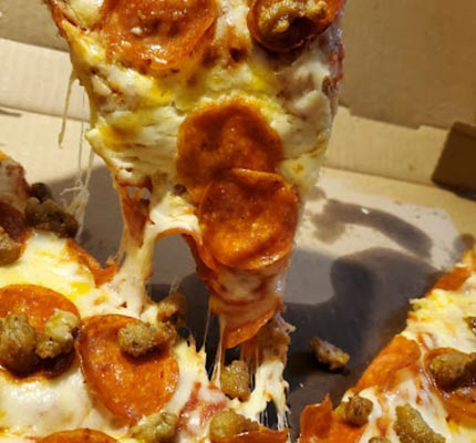 Pizza Delivery in Victorville, CA